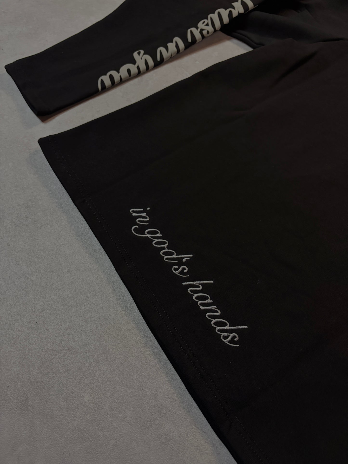 heavyweight longsleeve black/grey