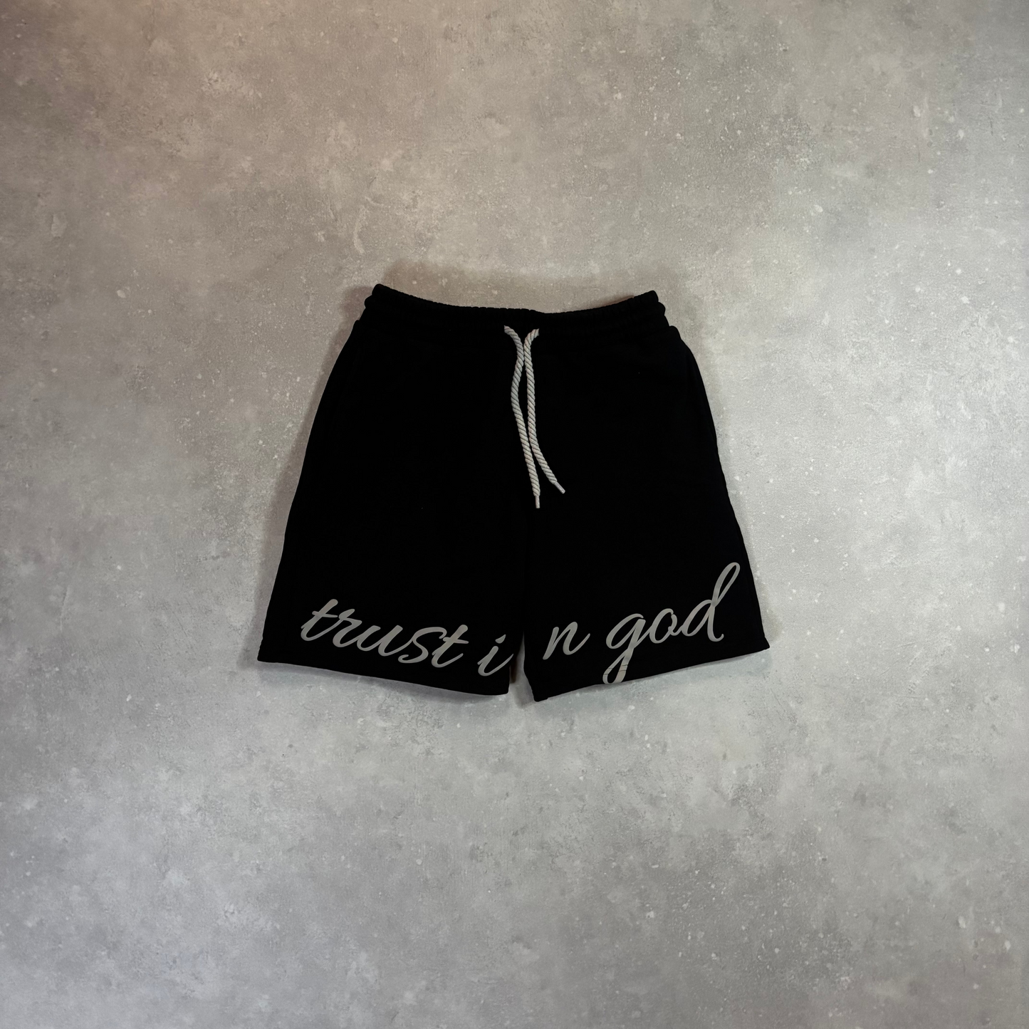 og shorts black